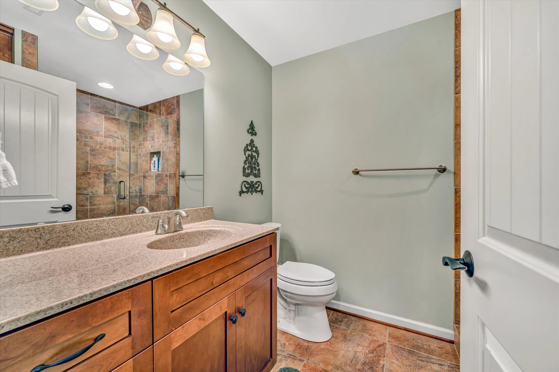 7077 Hollyberry RD - Photo 39