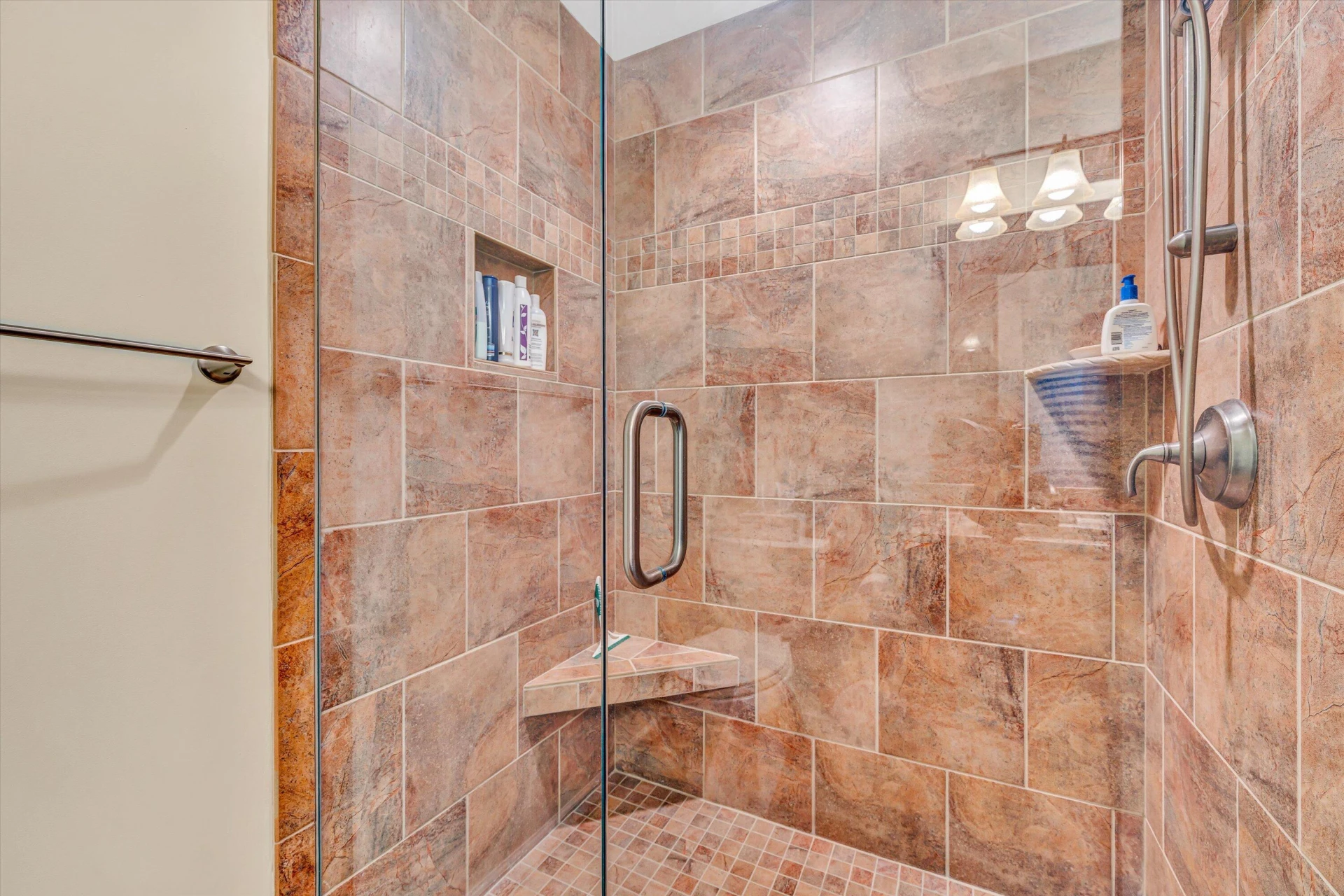 7077 Hollyberry RD - Photo 40