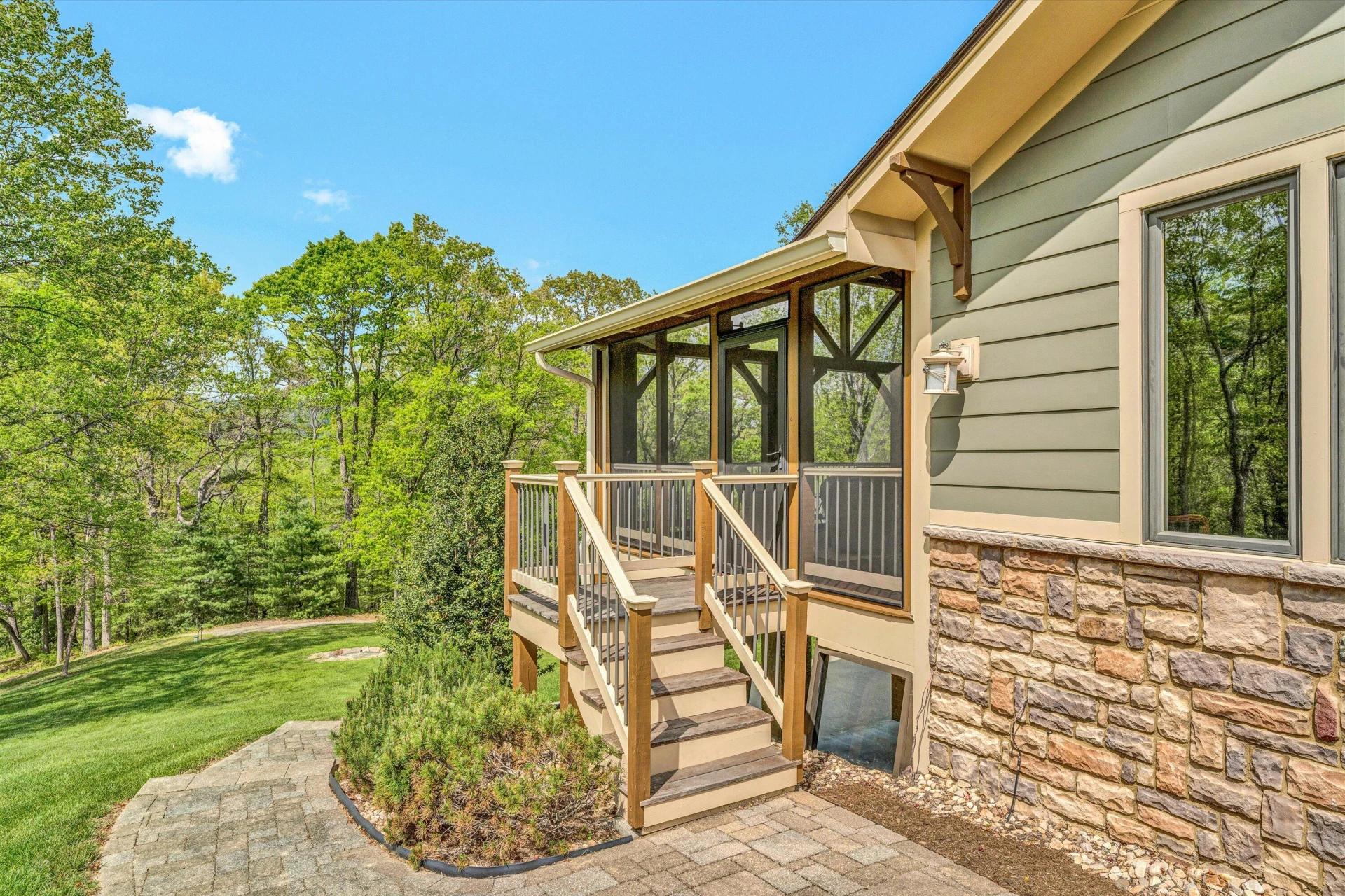 7077 Hollyberry RD - Photo 54