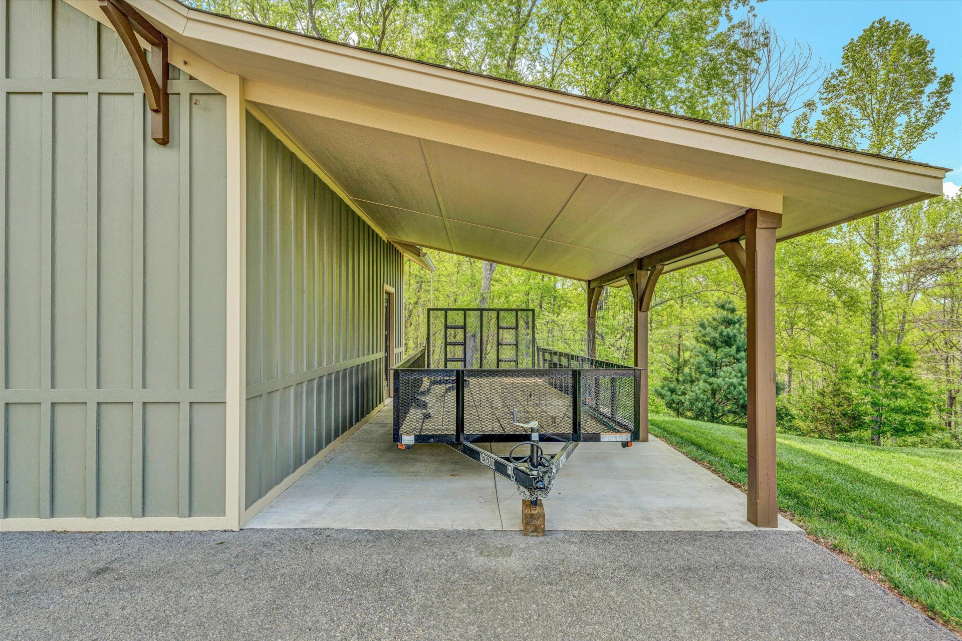 7077 Hollyberry RD - Photo 57