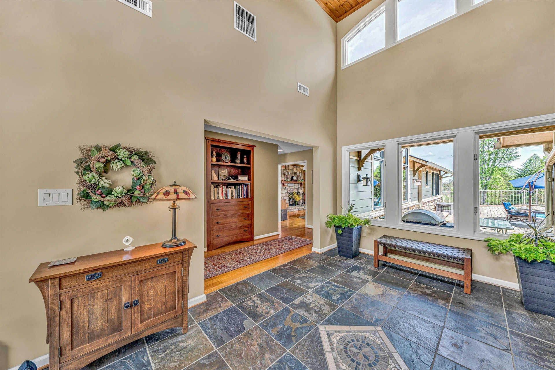 7077 Hollyberry RD - Photo 8
