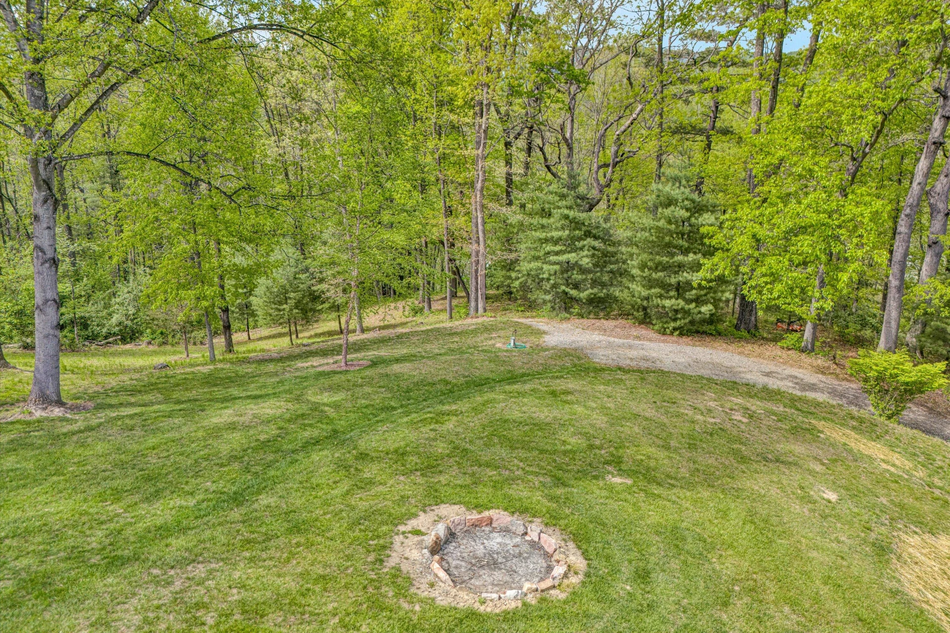 7077 Hollyberry RD - Photo 64