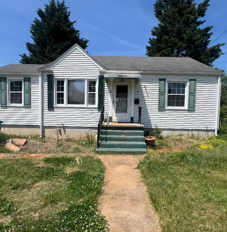 2432 Ravenwood AVE