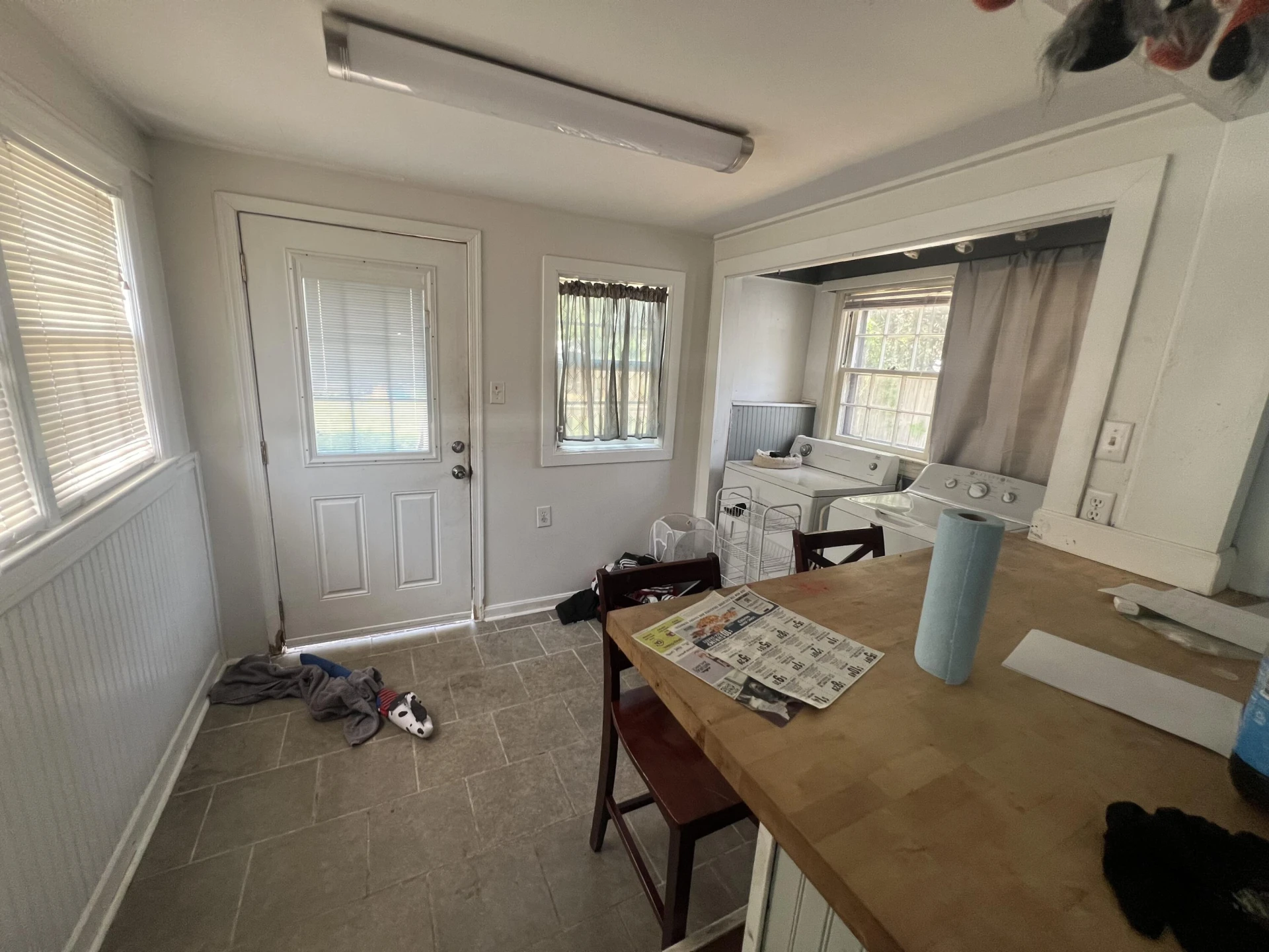 2432 Ravenwood AVE - Photo 3