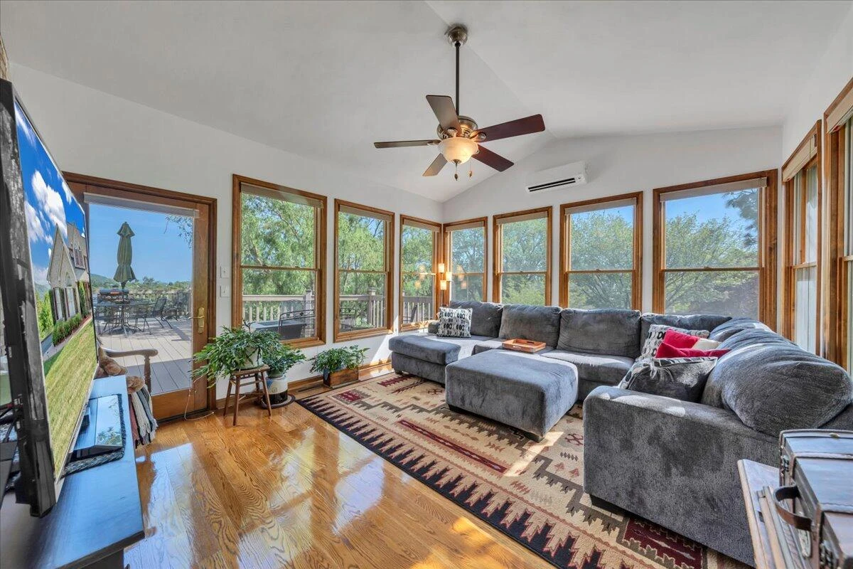 3924 Poplar Grove DR - Photo 10