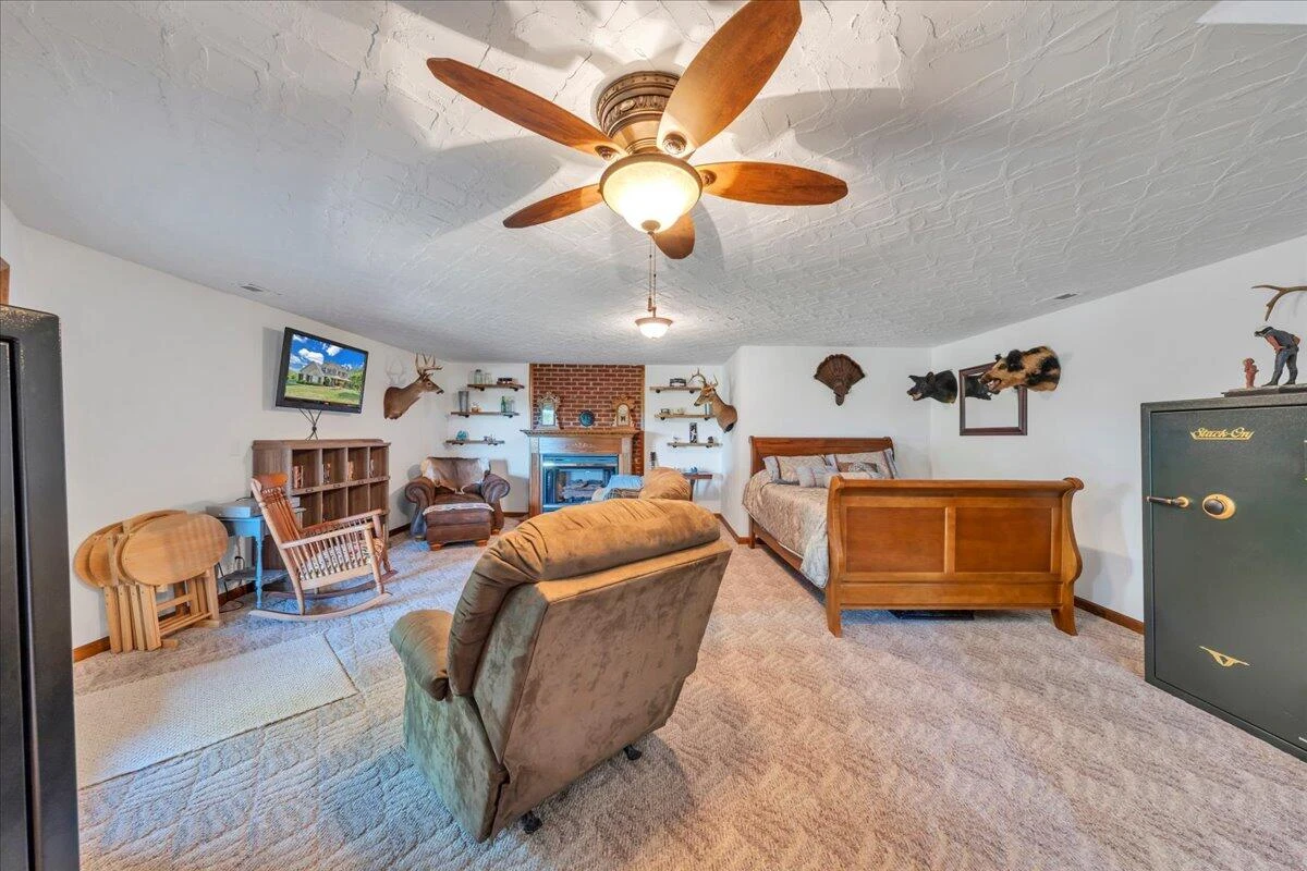 3924 Poplar Grove DR - Photo 38