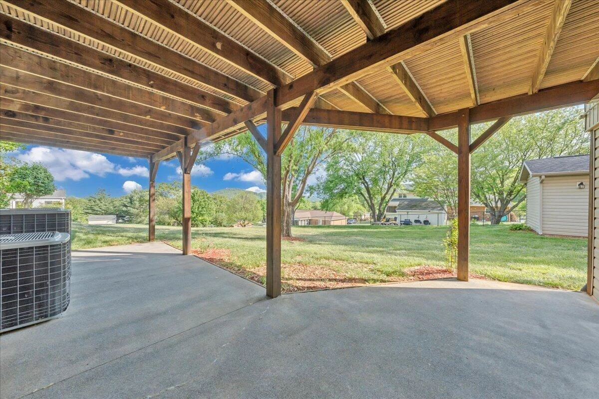 3924 Poplar Grove DR - Photo 47