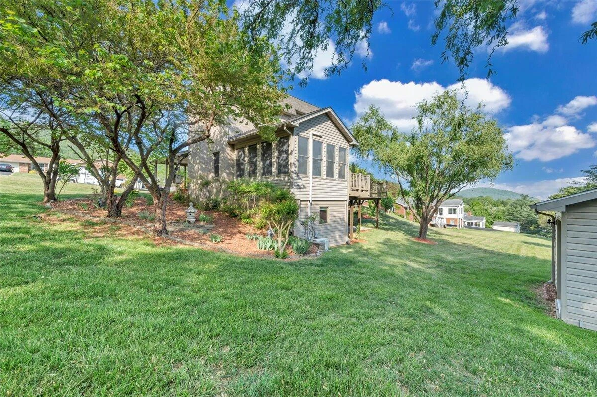 3924 Poplar Grove DR - Photo 58