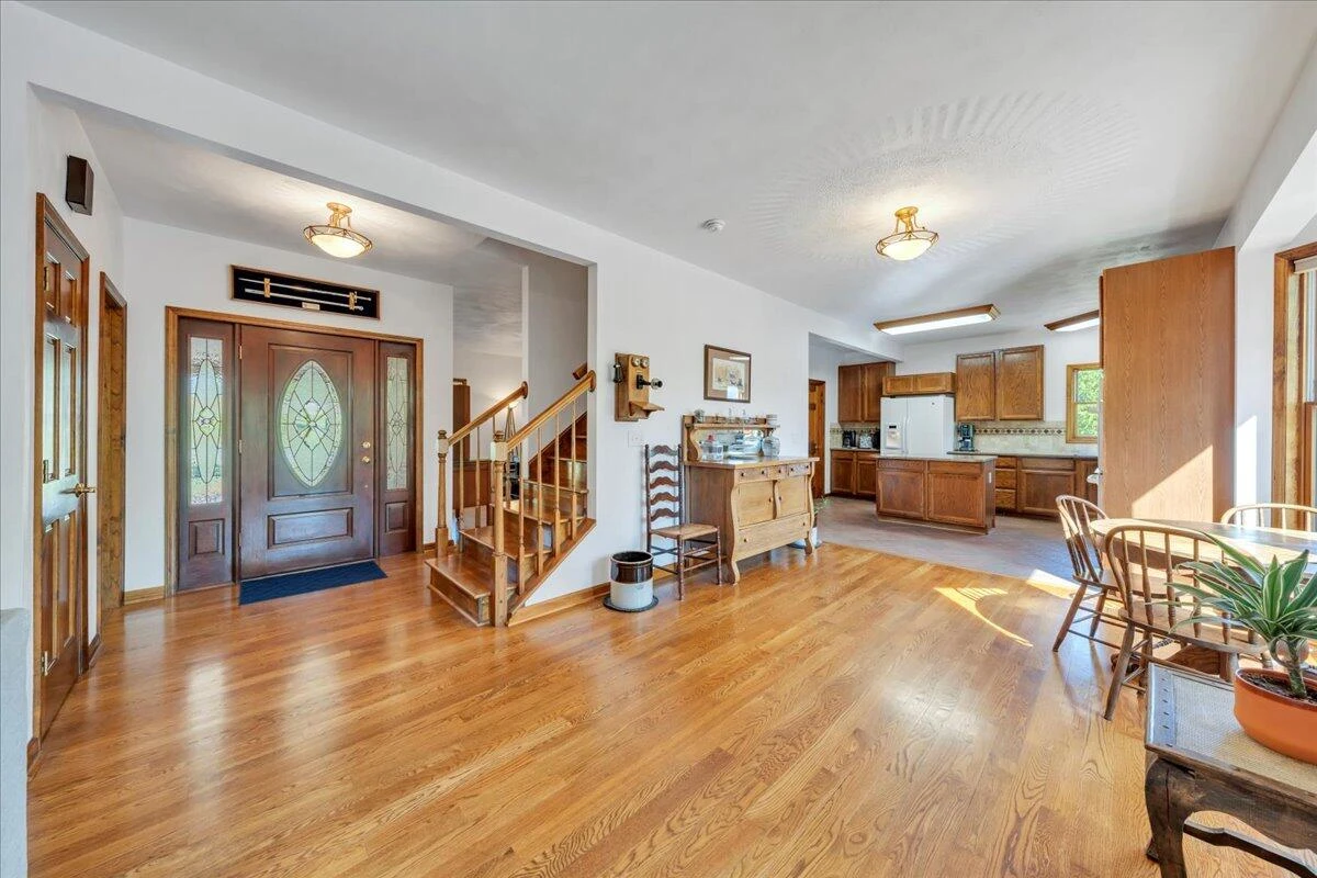 3924 Poplar Grove DR - Photo 6