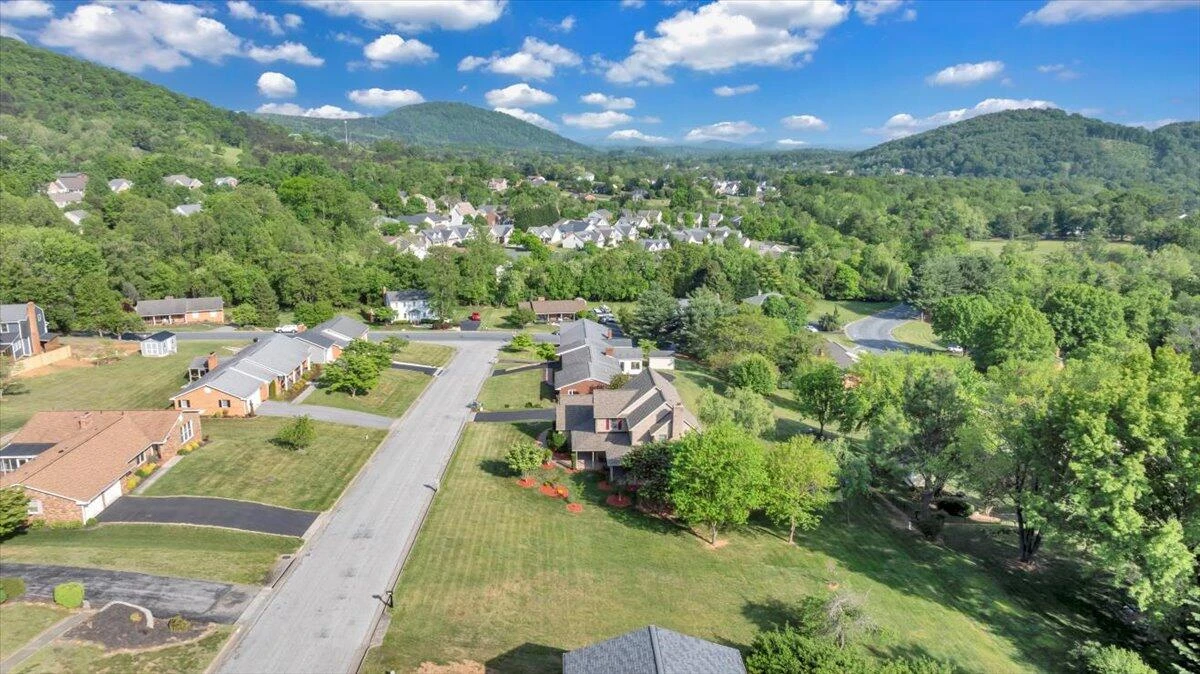 3924 Poplar Grove DR - Photo 68