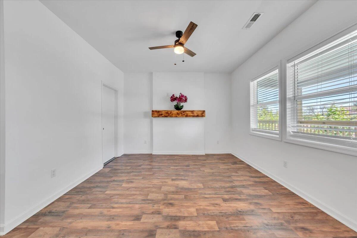 1113 17Th ST - Photo 7
