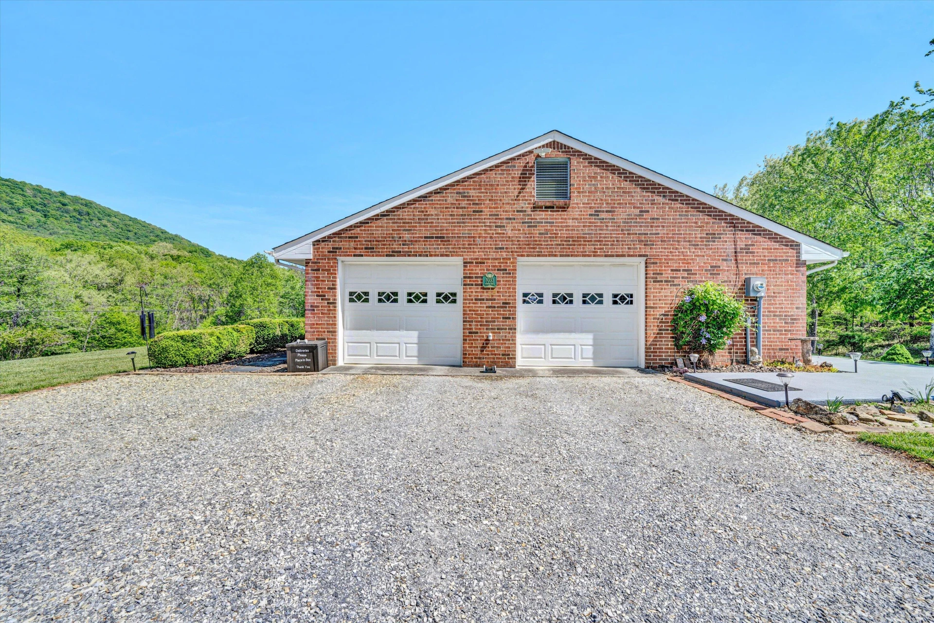 1033 Annie Bell RD - Photo 32