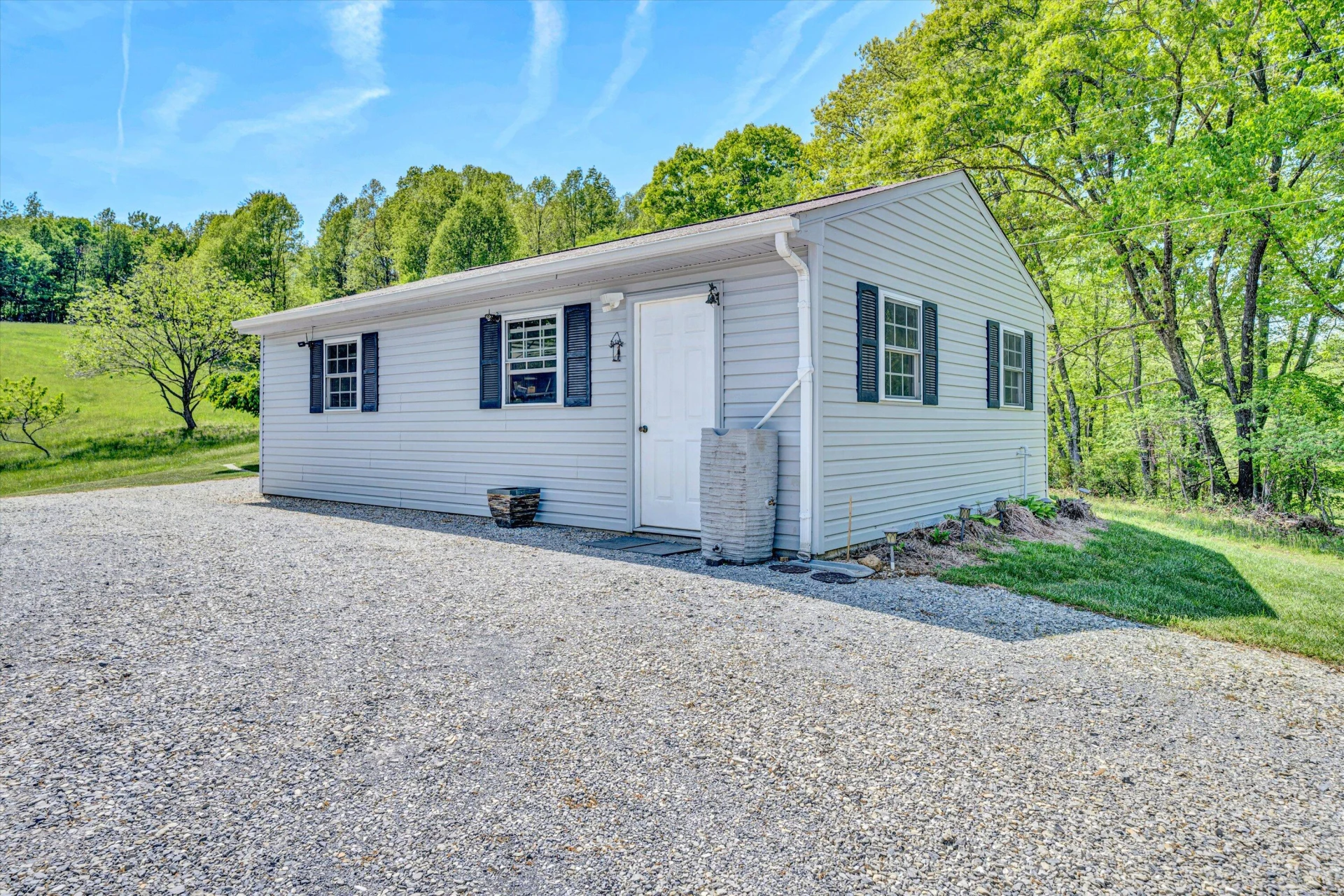 1033 Annie Bell RD - Photo 33