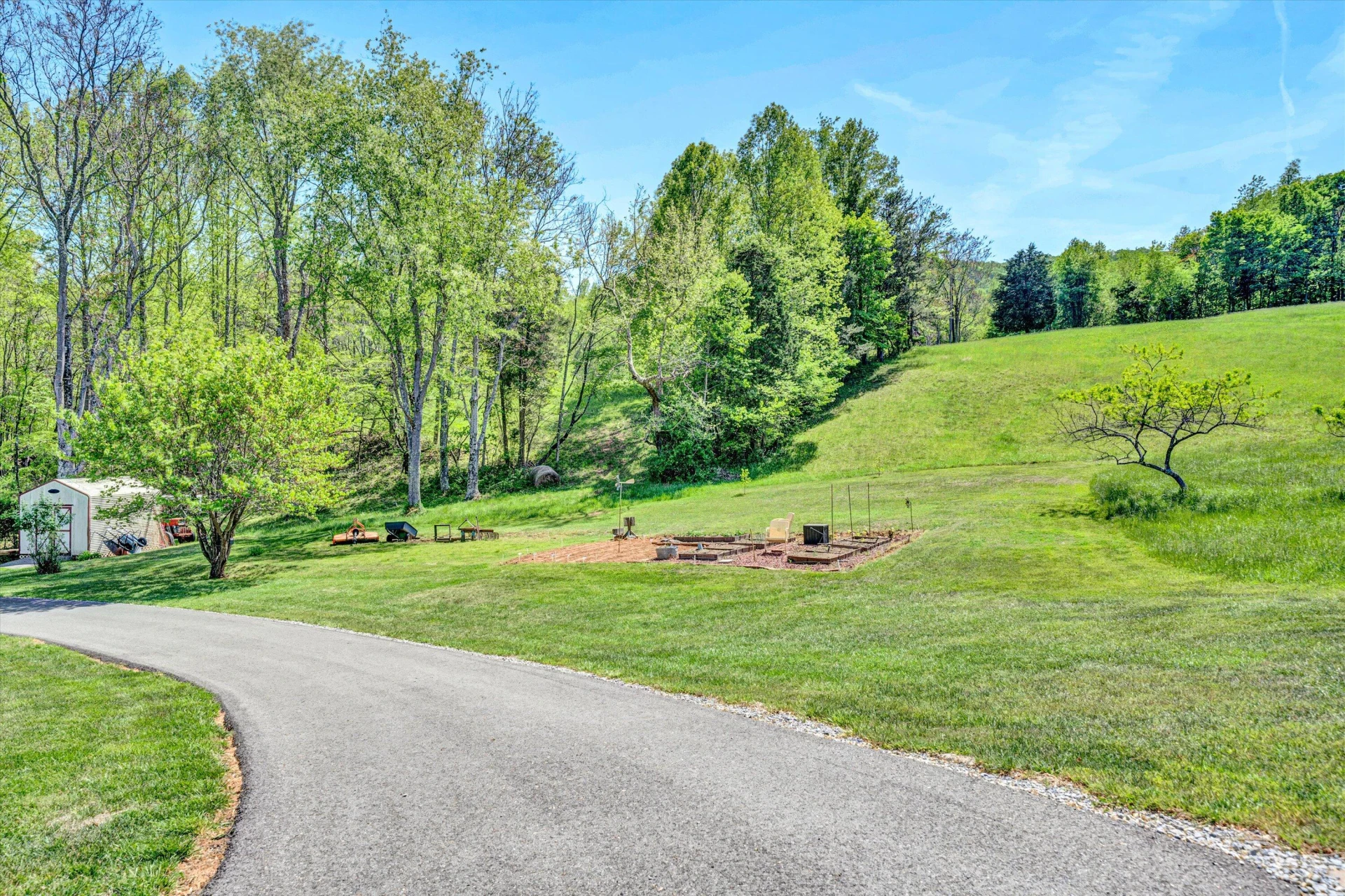 1033 Annie Bell RD - Photo 37