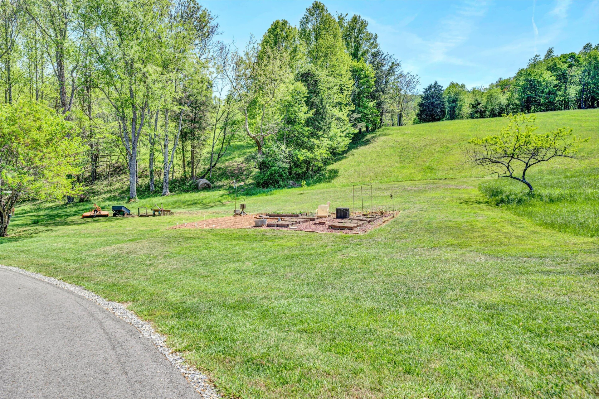 1033 Annie Bell RD - Photo 38