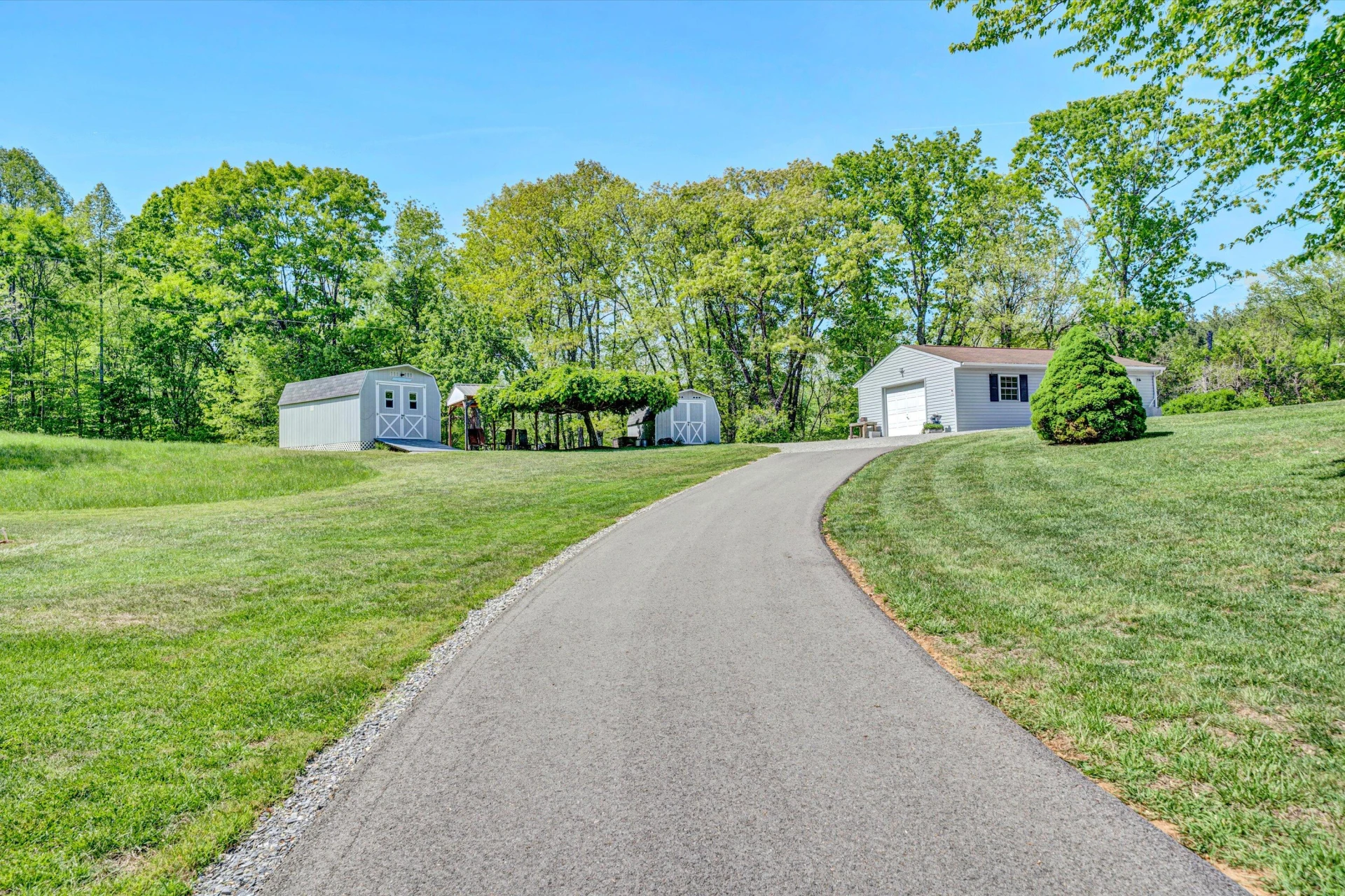 1033 Annie Bell RD - Photo 40