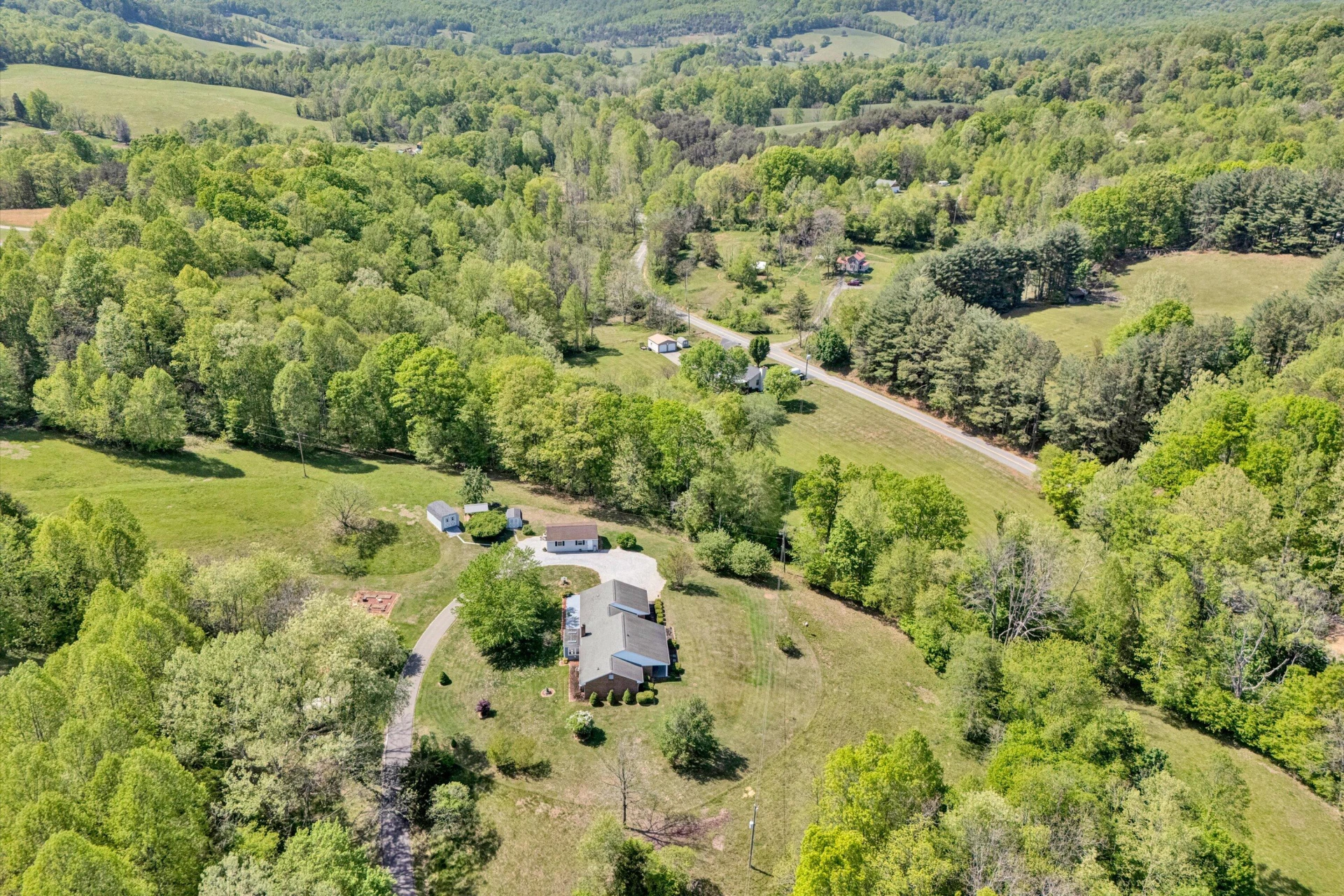 1033 Annie Bell RD - Photo 6