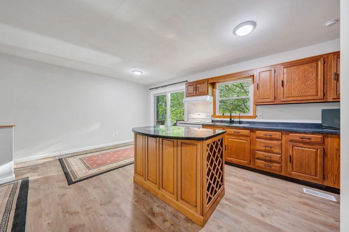 488 Sleepy Hollow DR - Photo 10