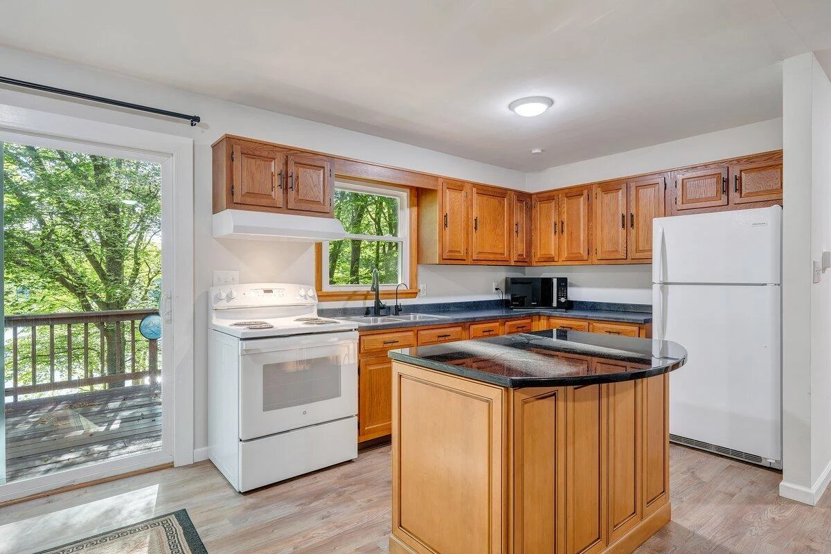 488 Sleepy Hollow DR - Photo 8