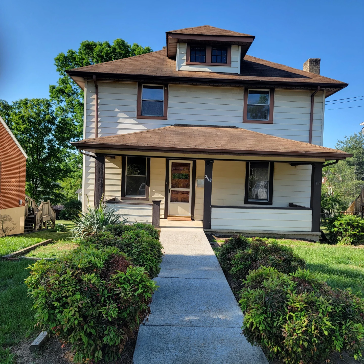 2118 Berkley AVE