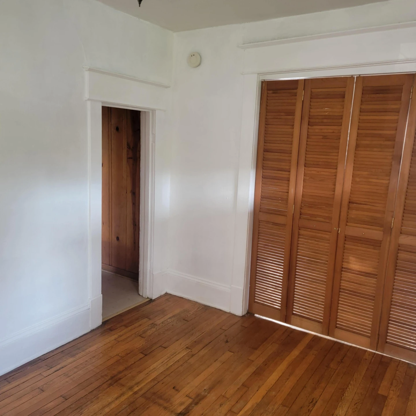 2118 Berkley AVE - Photo 3