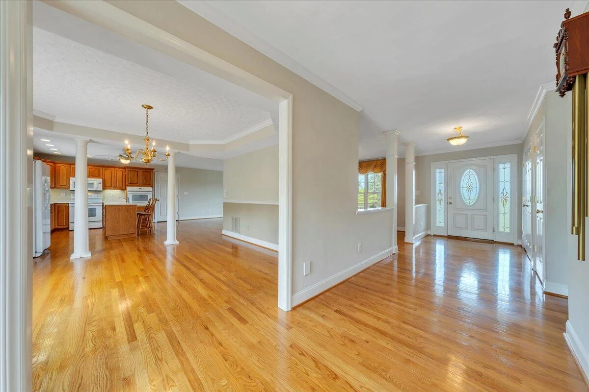 802 Gates LN - Photo 22