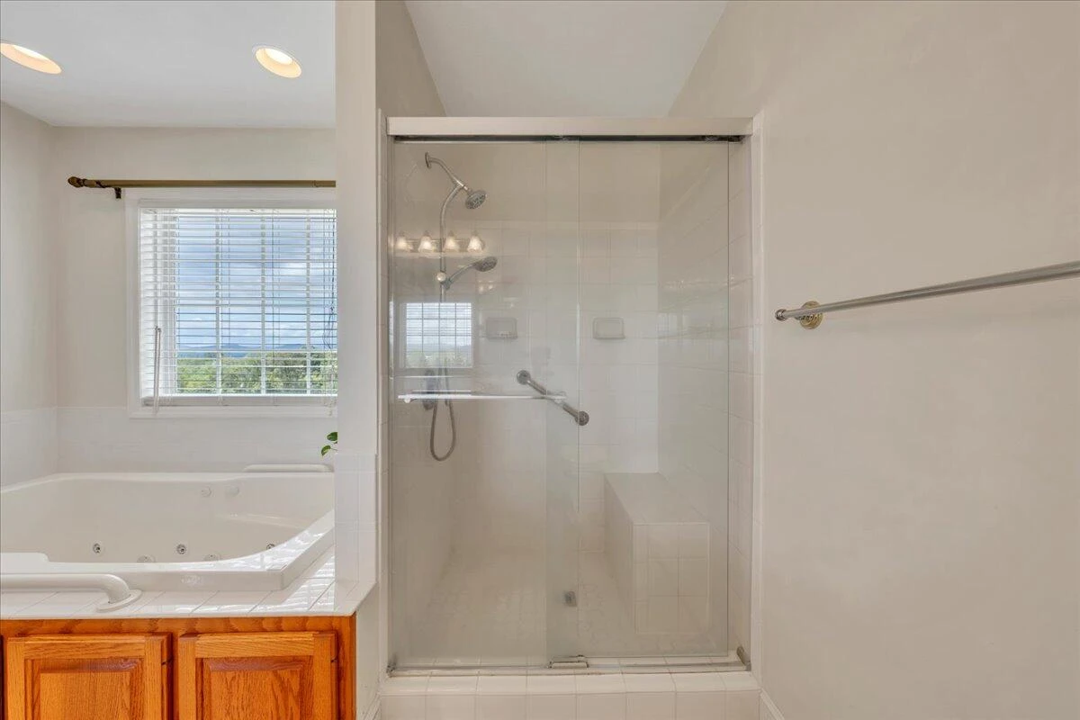 802 Gates LN - Photo 30