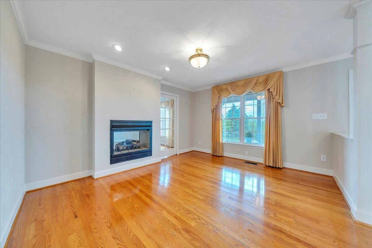 802 Gates LN - Photo 41