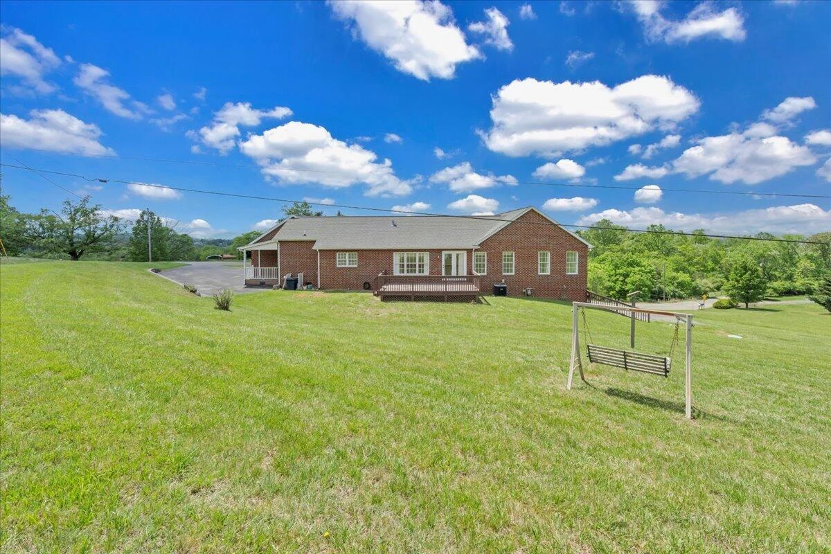 802 Gates LN - Photo 57