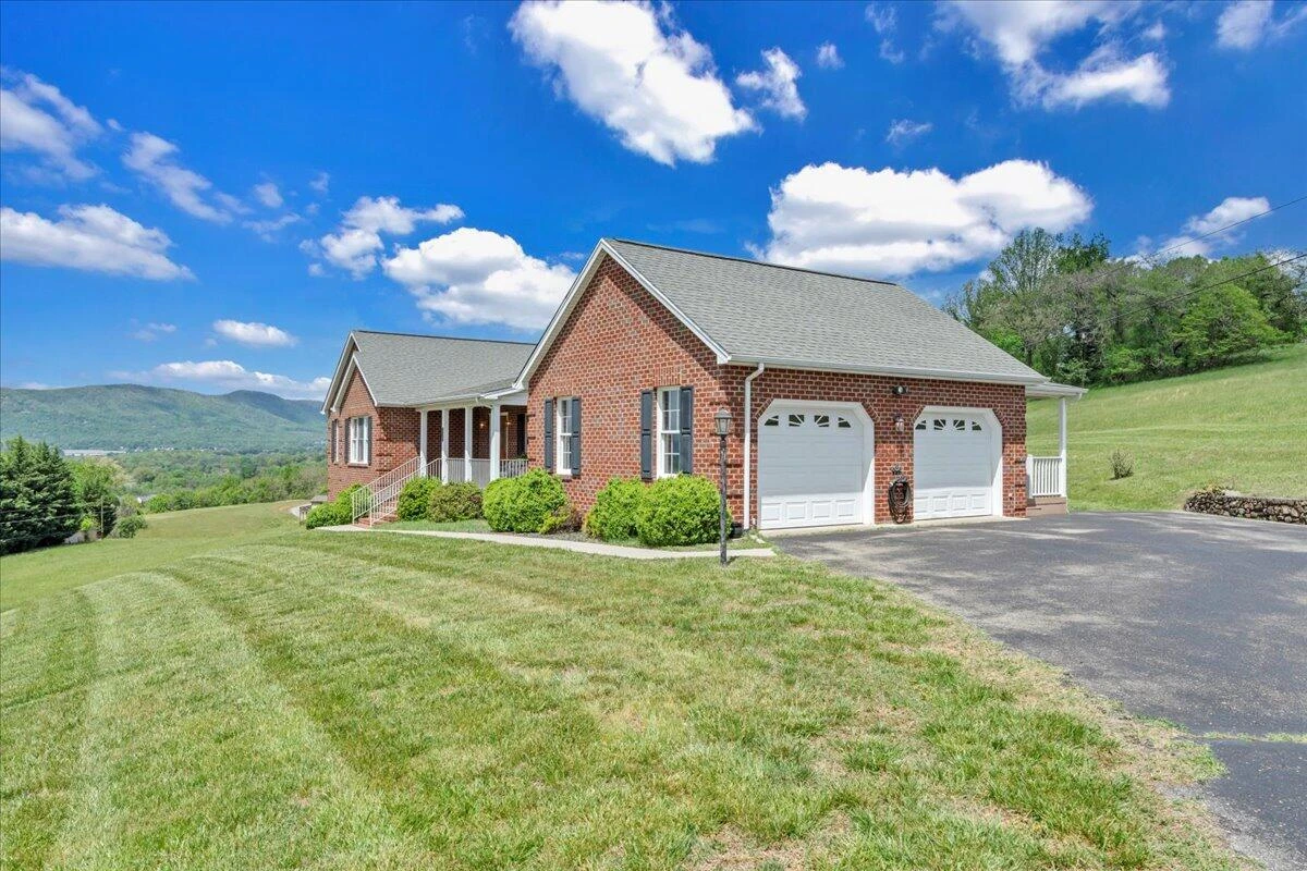 802 Gates LN - Photo 63