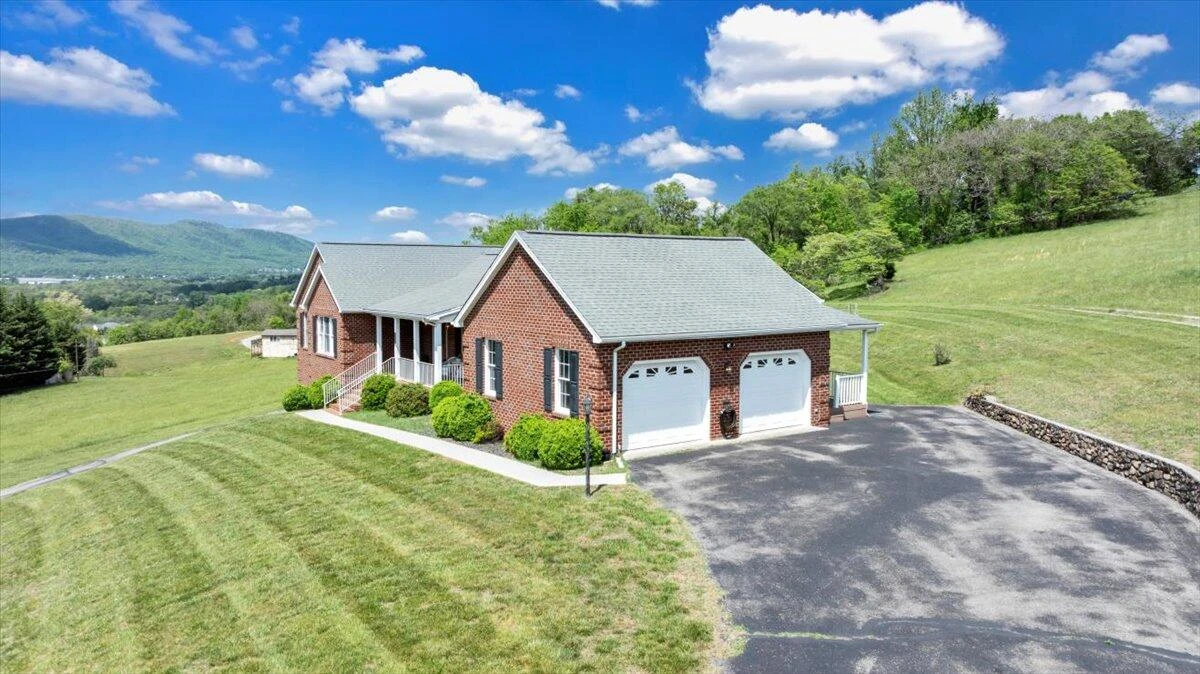 802 Gates LN - Photo 67