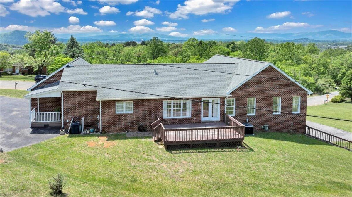 802 Gates LN - Photo 68