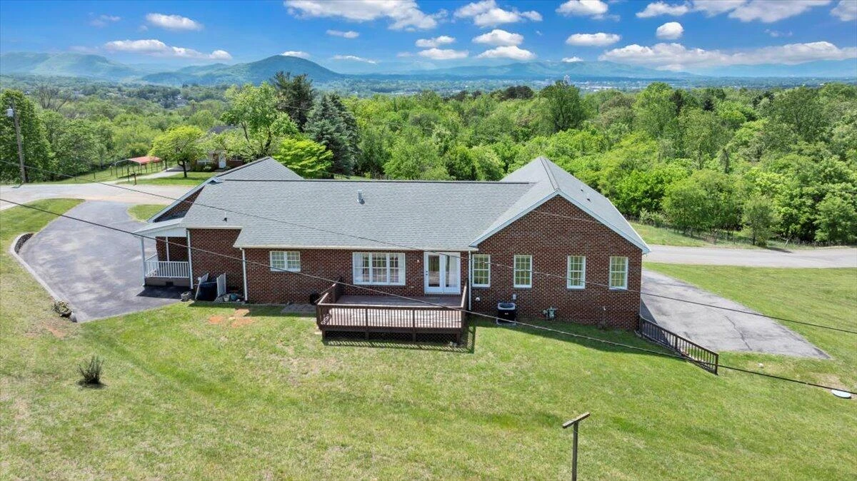 802 Gates LN - Photo 69