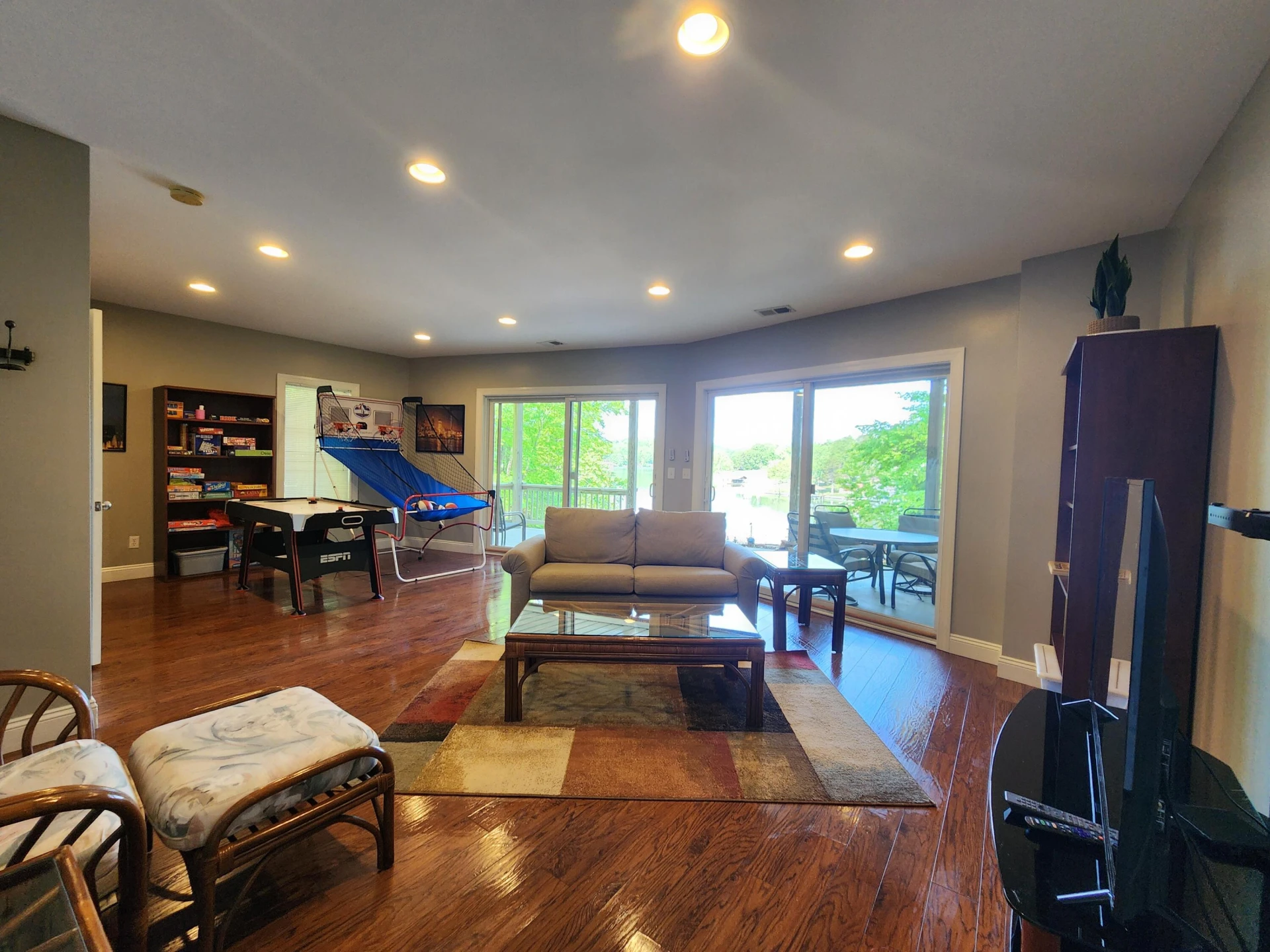 1075 Roxy DR - Photo 22