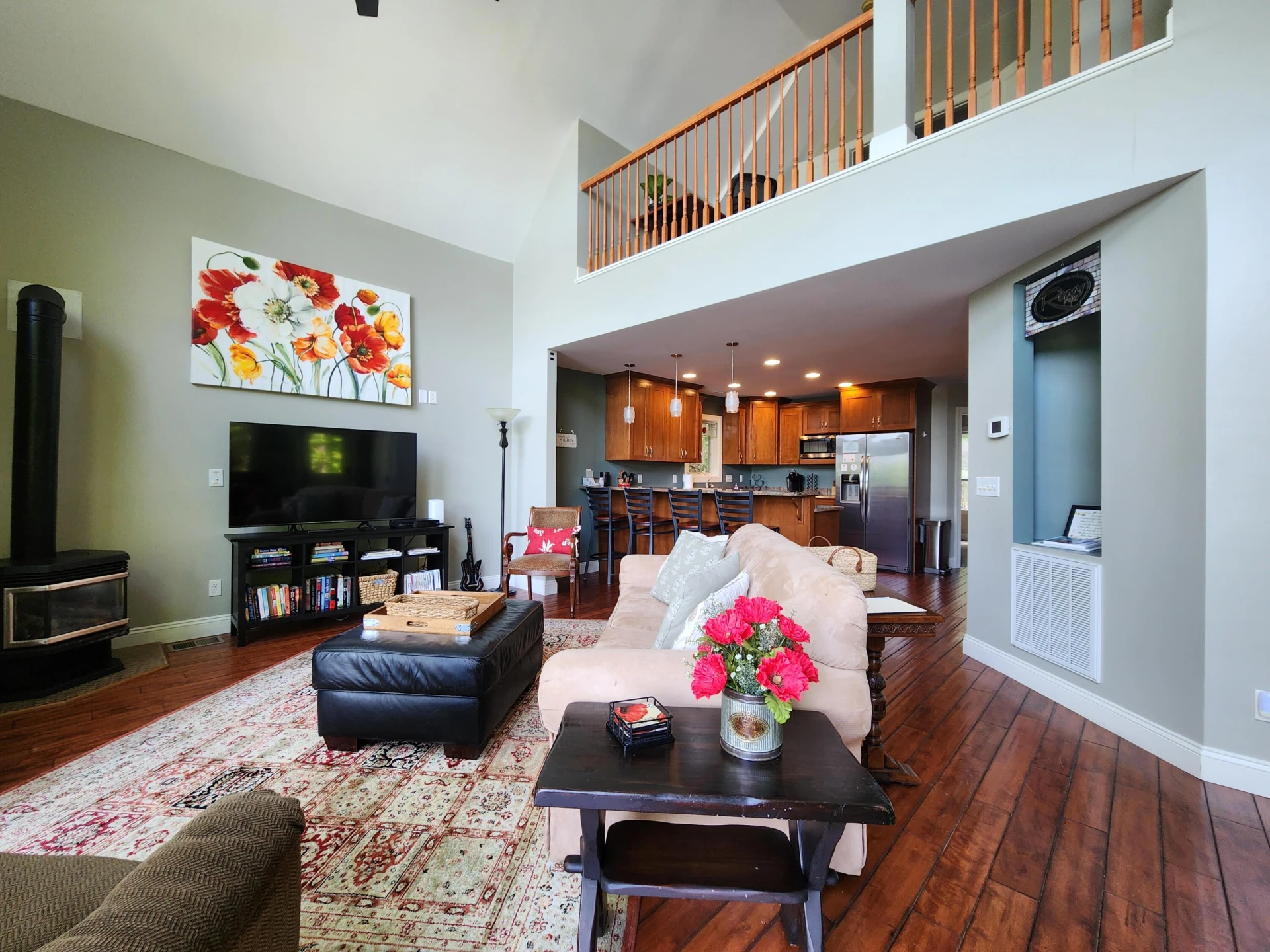 1075 Roxy DR - Photo 4