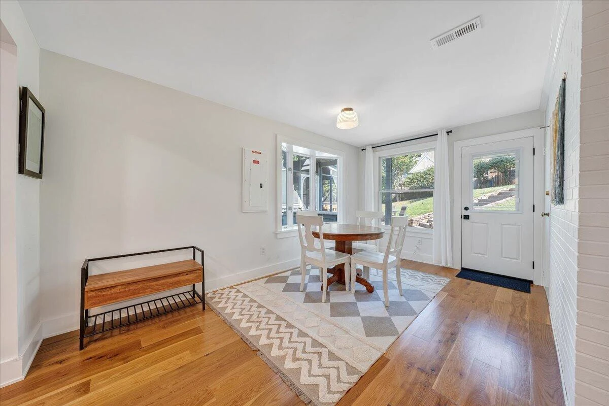 3249 Somerset ST - Photo 19