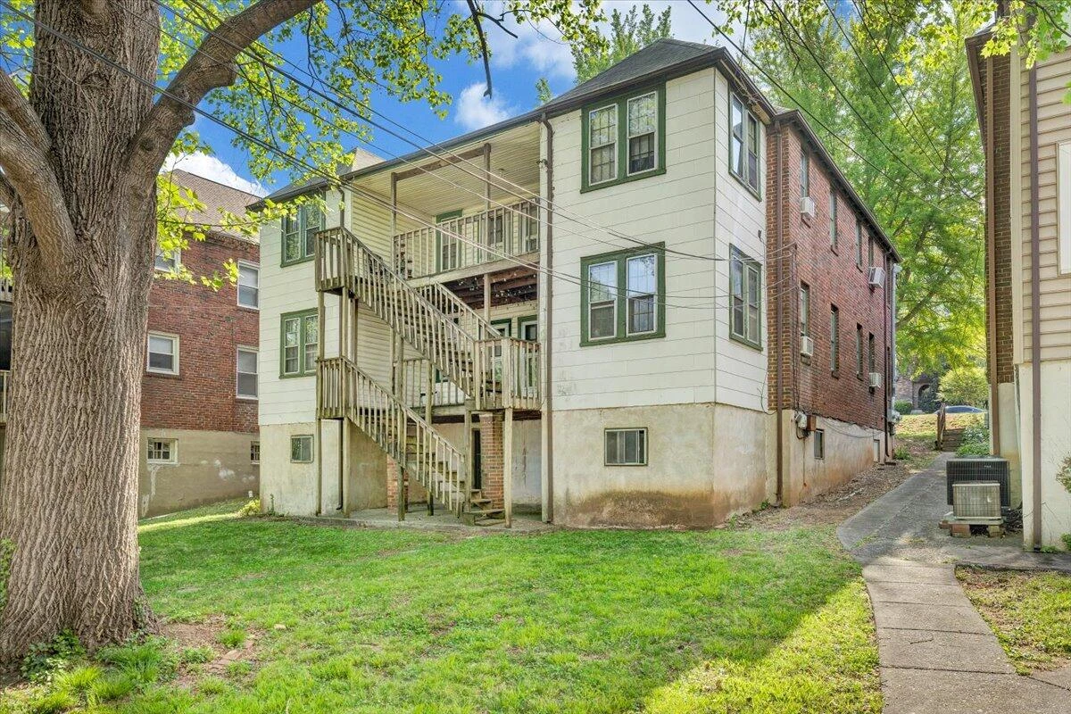 2521 Longview AVE - Photo 25