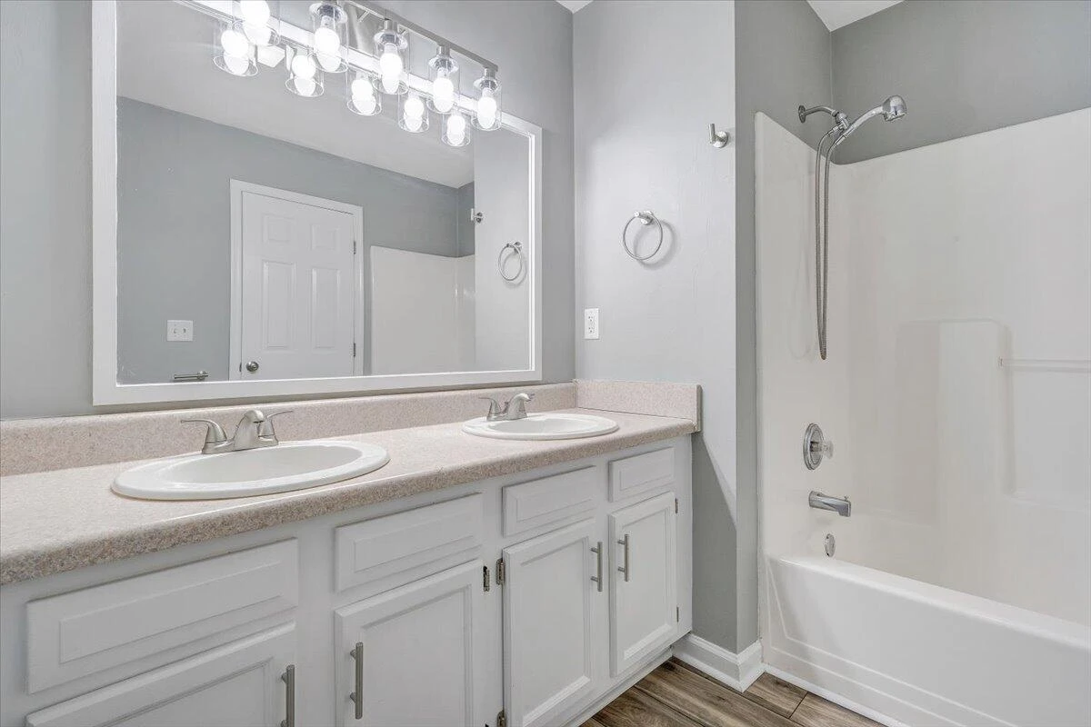 716 12th ST - Photo 21