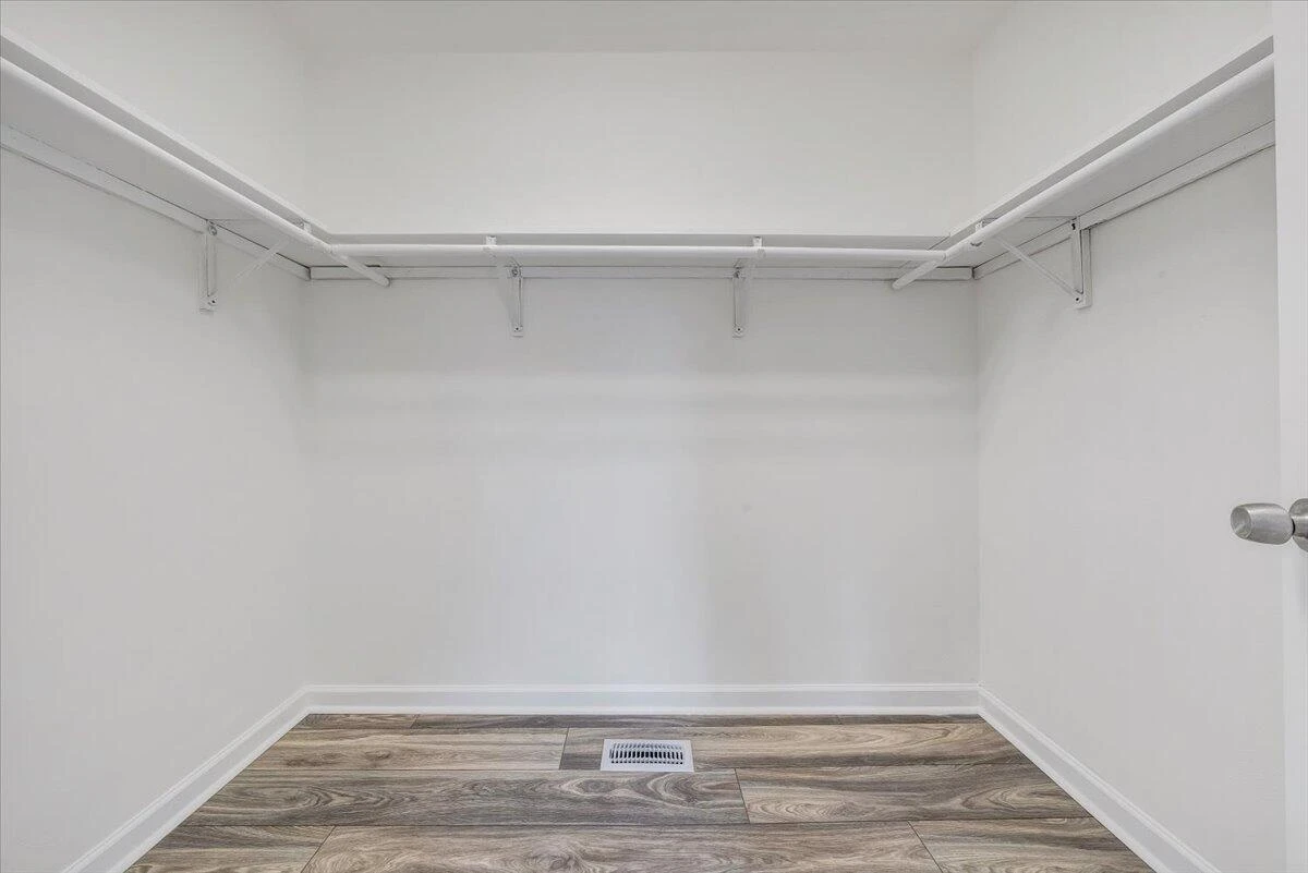 716 12th ST - Photo 22