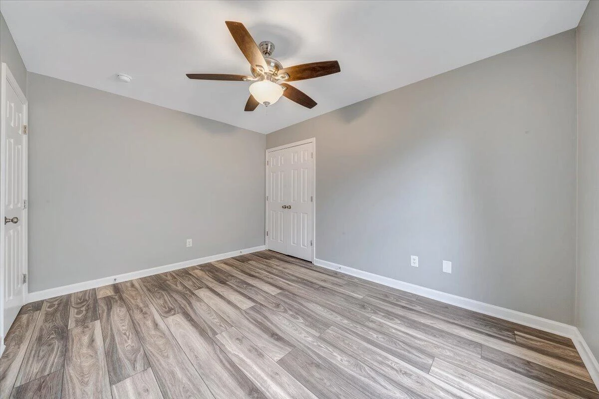 716 12th ST - Photo 23