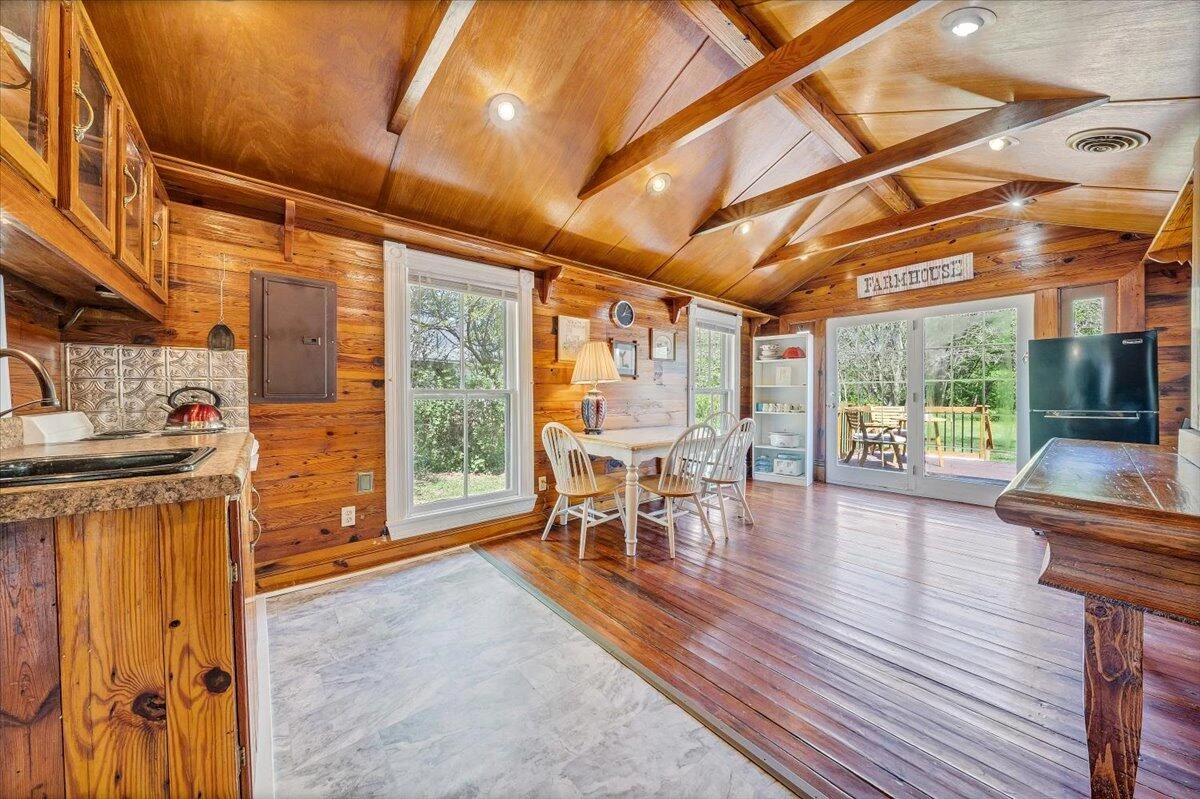 5297 Peaks RD - Photo 14