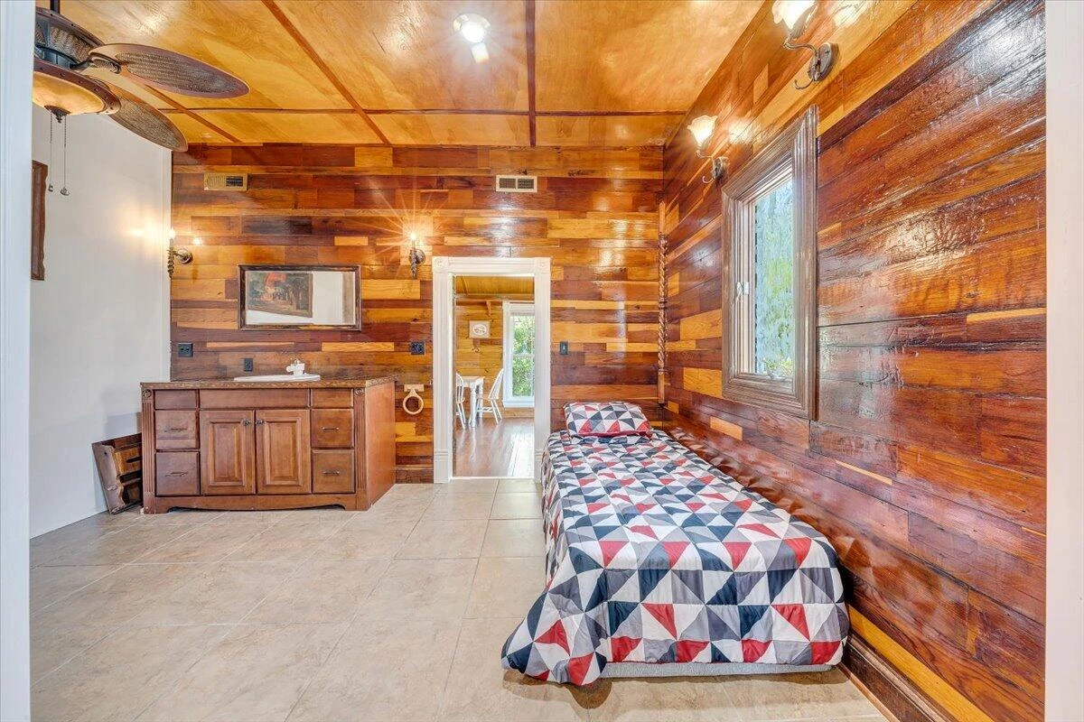 5297 Peaks RD - Photo 19