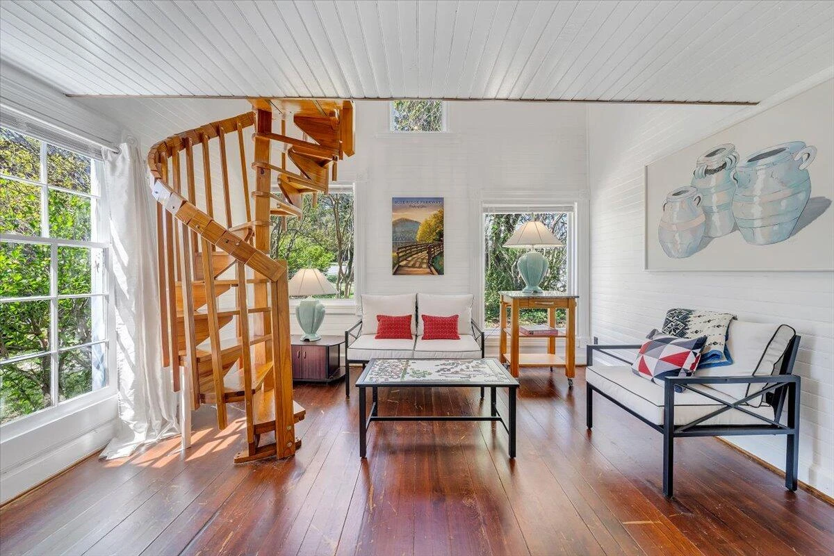 5297 Peaks RD - Photo 9