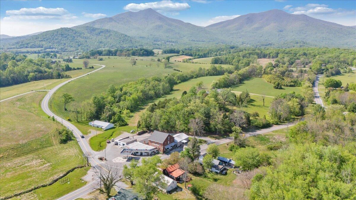 5297 Peaks RD - Photo 66