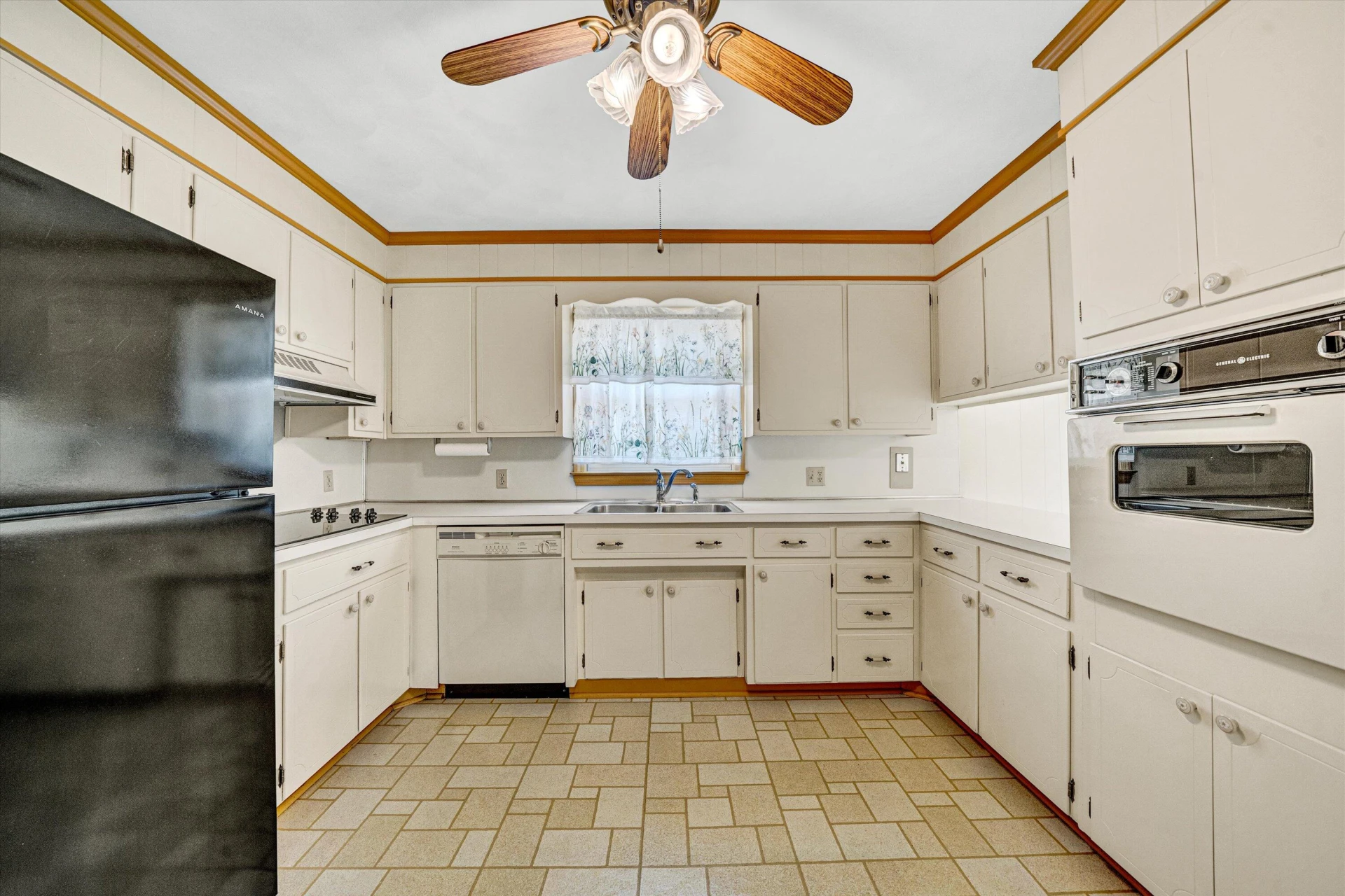 192 Beverly Hills CIR - Photo 12