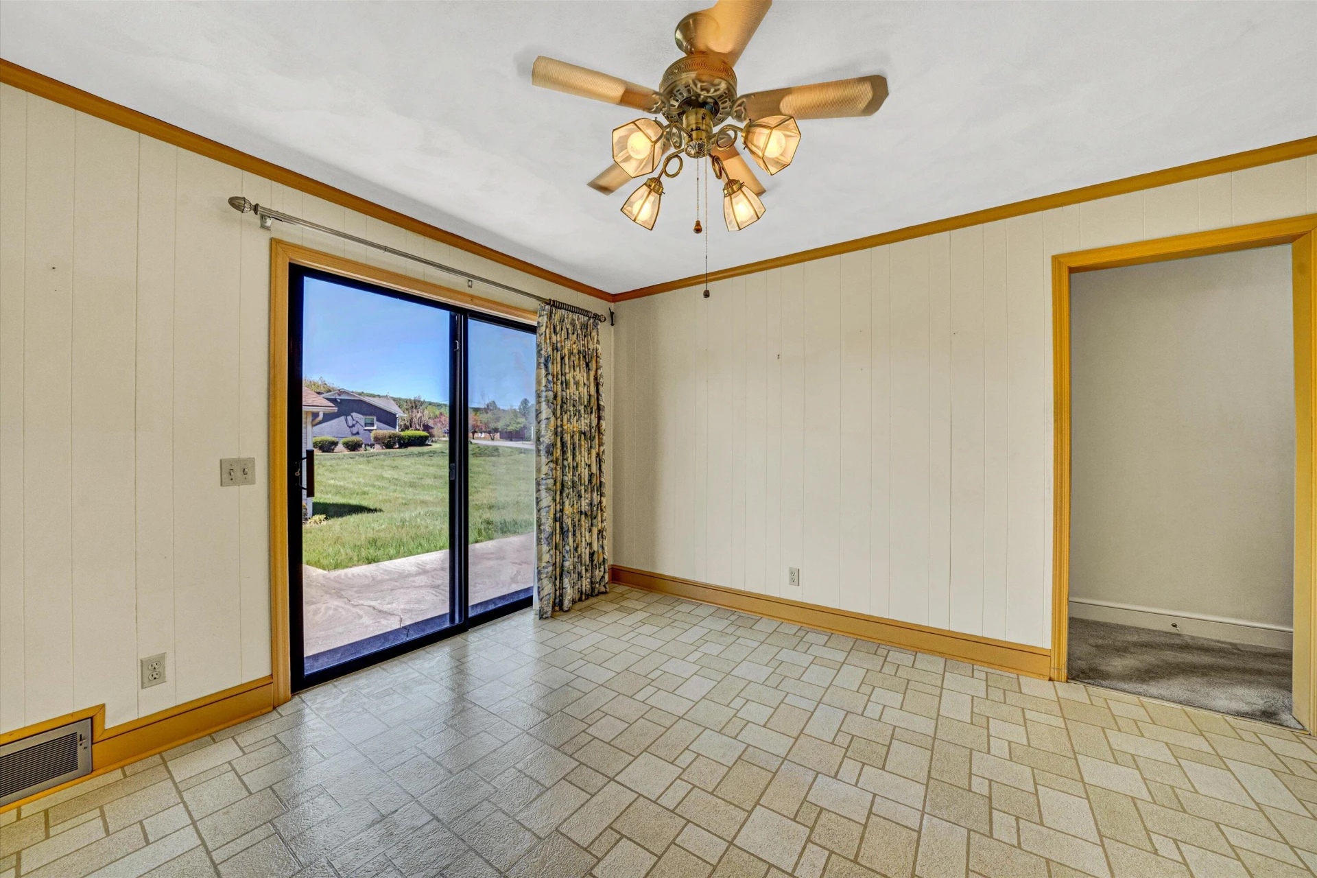 192 Beverly Hills CIR - Photo 14