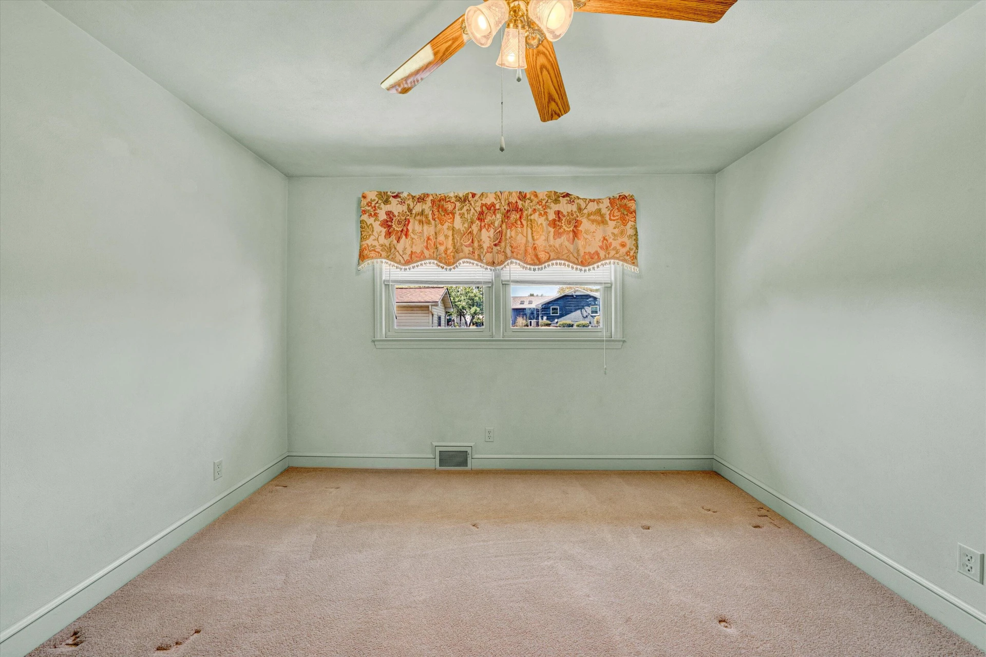 192 Beverly Hills CIR - Photo 22
