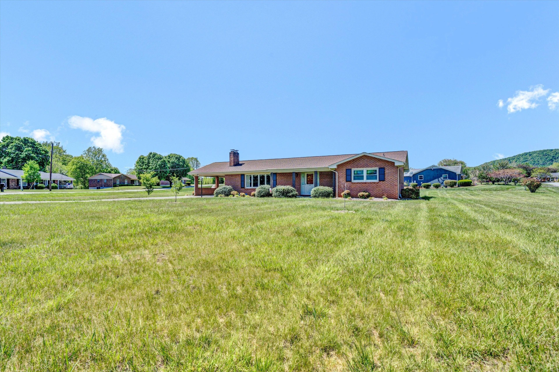 192 Beverly Hills CIR - Photo 27