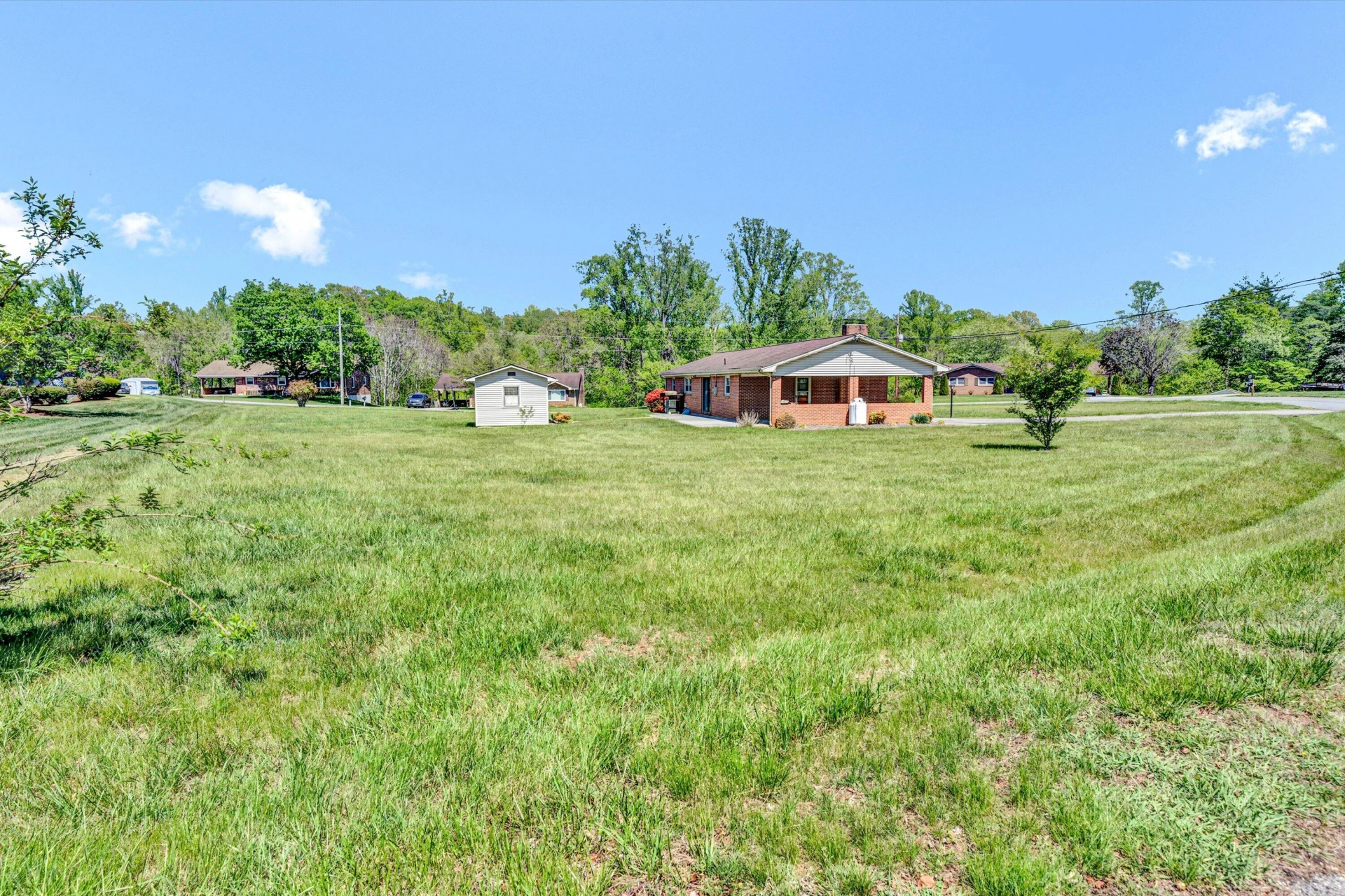 192 Beverly Hills CIR - Photo 28