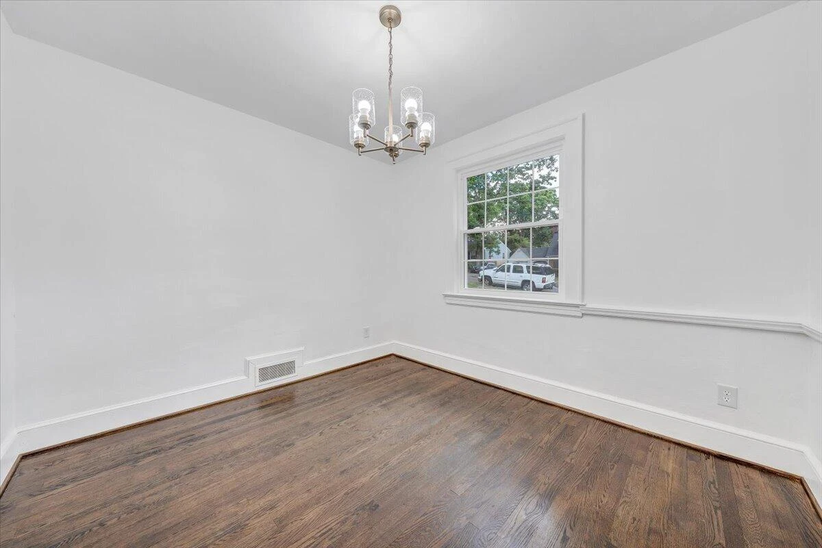 2633 Oregon AVE - Photo 18
